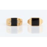 A gents hallmarked 9ct yellow gold black hard stone and diamond accent ring, ring size S½, approx.