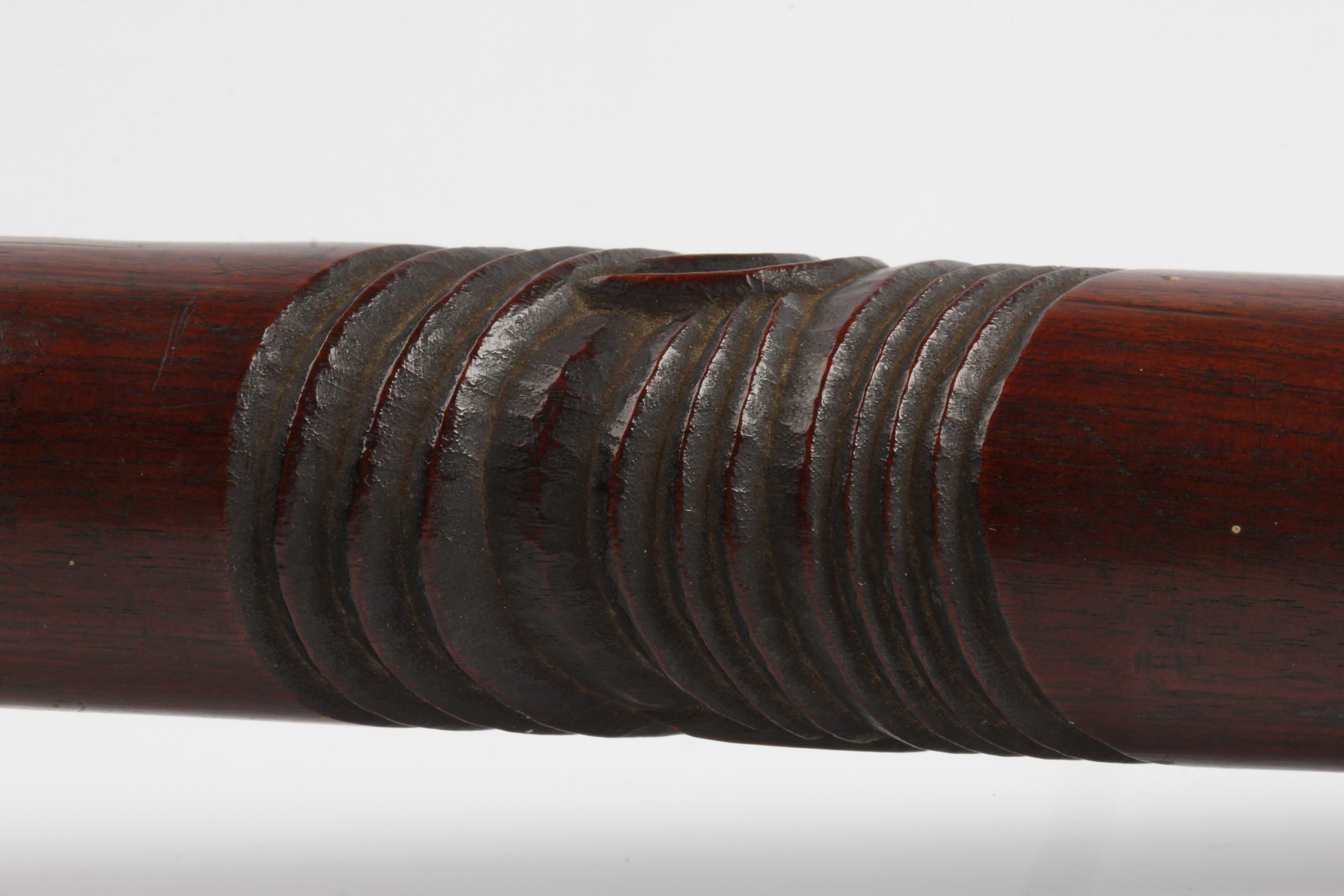 A 19th century Maori war canon steering paddle hoe, with two carved bands on handle shaft and carved - Image 9 of 25