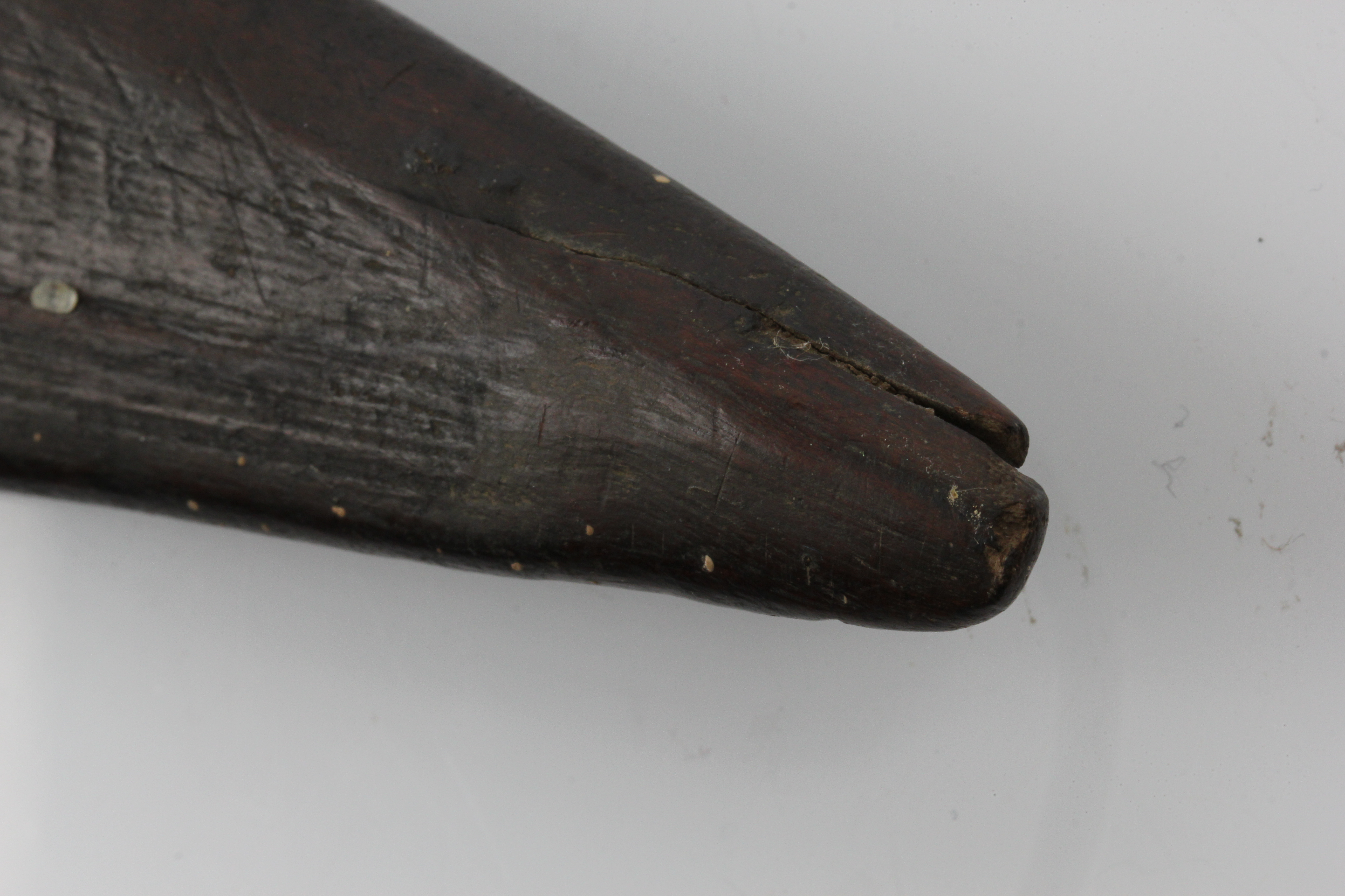 A 19th century Maori war canon steering paddle hoe, with two carved bands on handle shaft and carved - Image 23 of 25