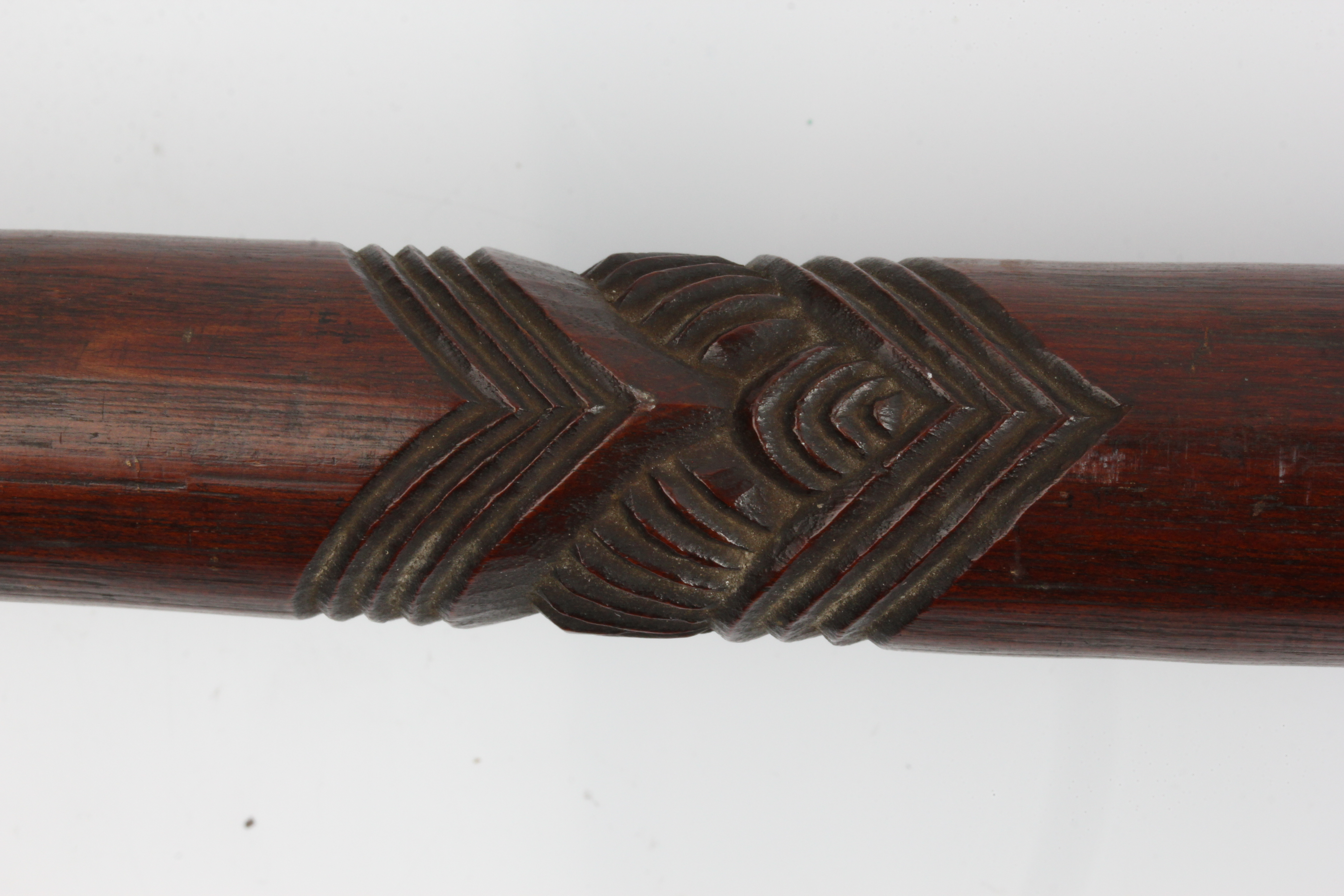 A 19th century Maori war canon steering paddle hoe, with two carved bands on handle shaft and carved - Image 8 of 25