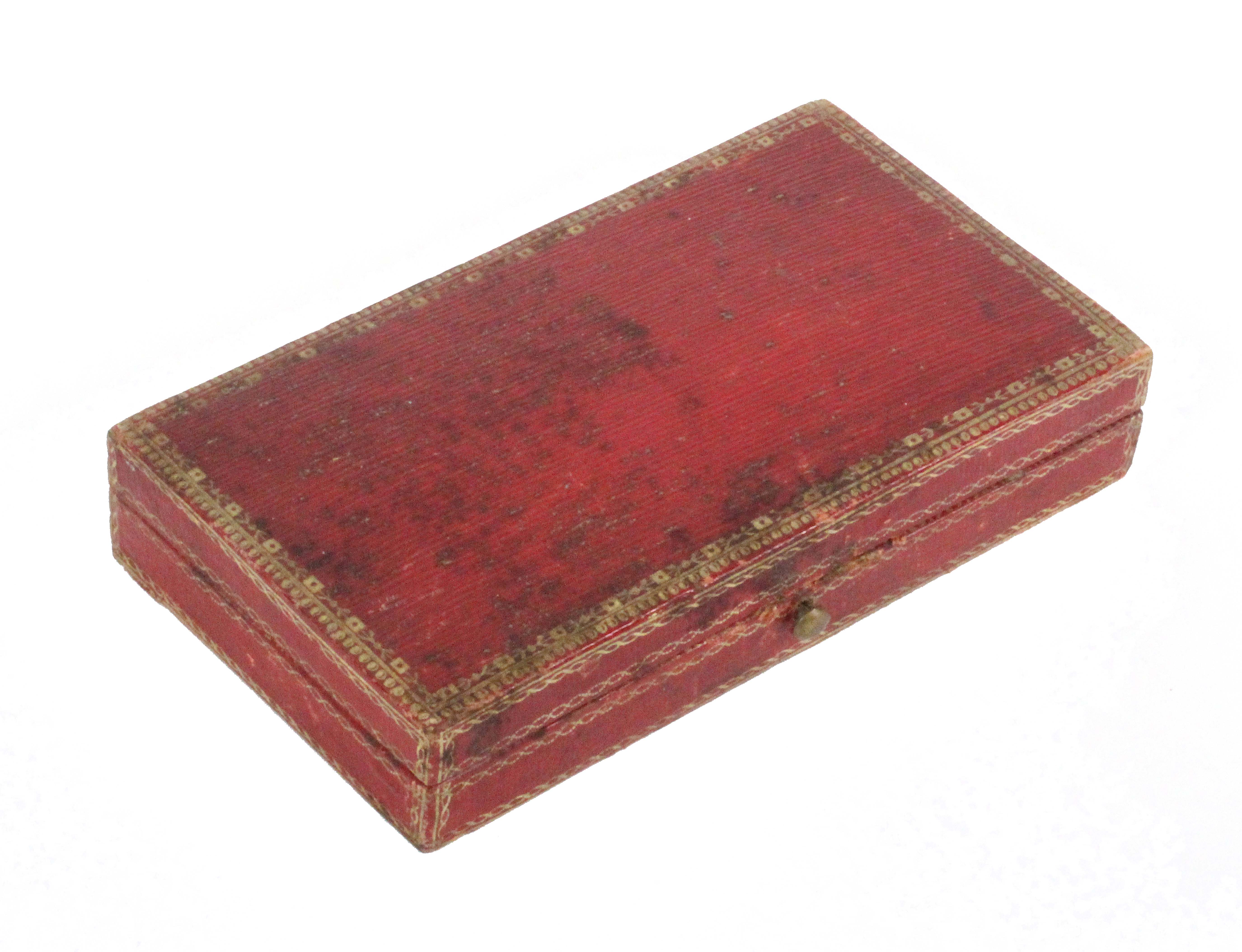 A small Palais Royal sewing companion, circa 1820, the rectangular case in grained red morocco - Image 2 of 2