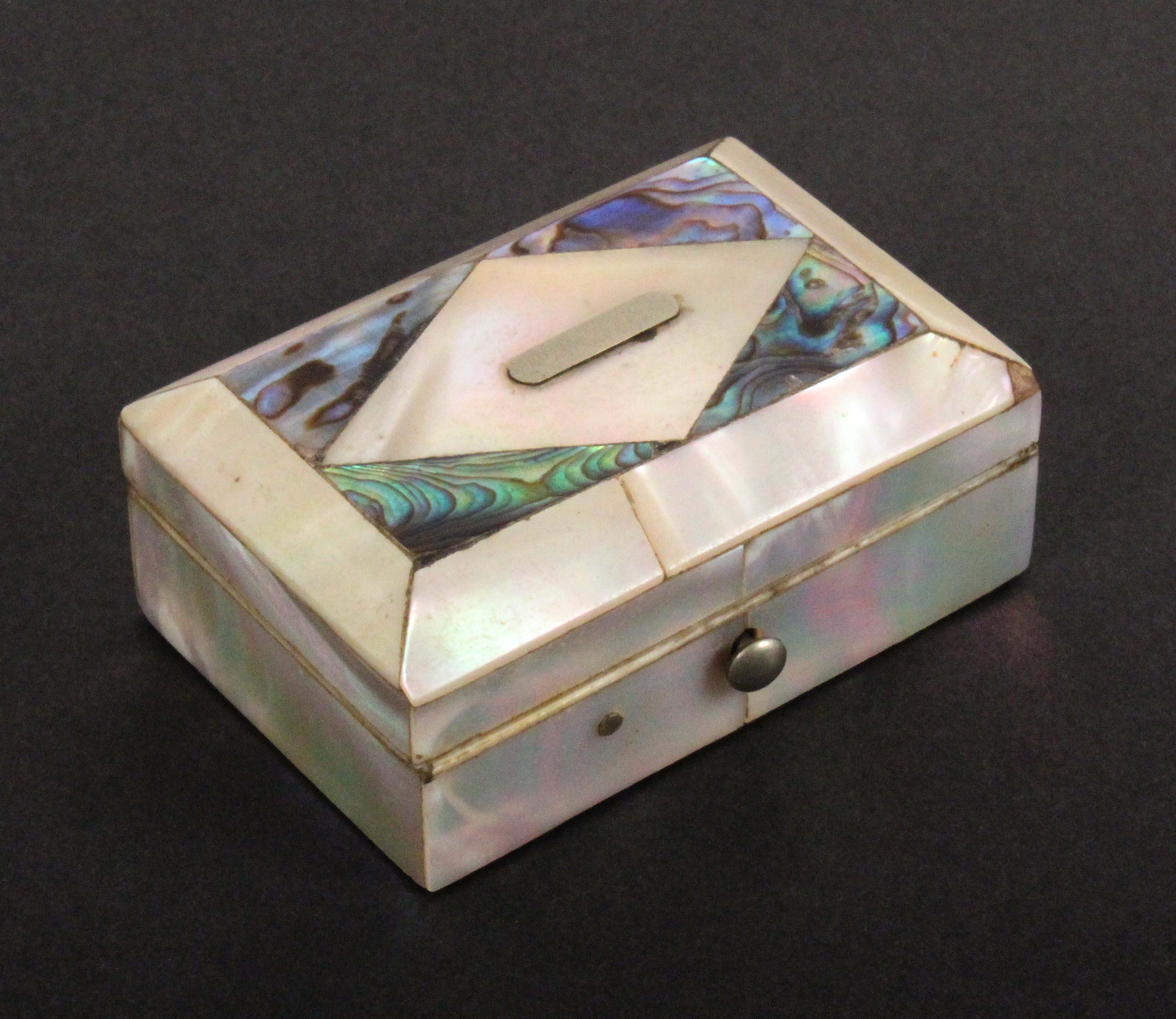 A three piece silver sewing set, circa 1840, contained in a rectangular mother of pearl case, the - Image 2 of 2