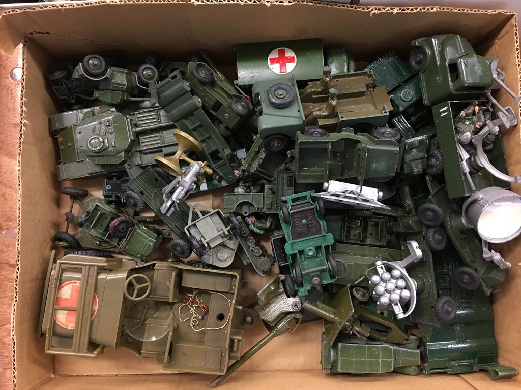 Quantity of loose Die Cast military vehicles etc., in four boxes - Image 4 of 4