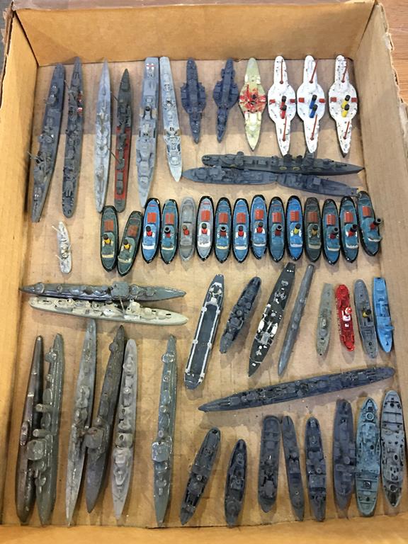 One tray of Triang Minic and other Die Cast model ships, tug boats etc.