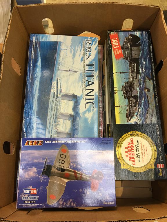 A quantity of model making kits to include; Airfix HMS Hood and Revell Turbo Cobra etc., boxed - Image 3 of 3