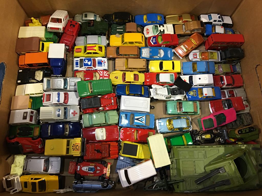 A quantity of Die Cast vehicles; Matchbox, Majorette etc., in three boxes - Image 4 of 4