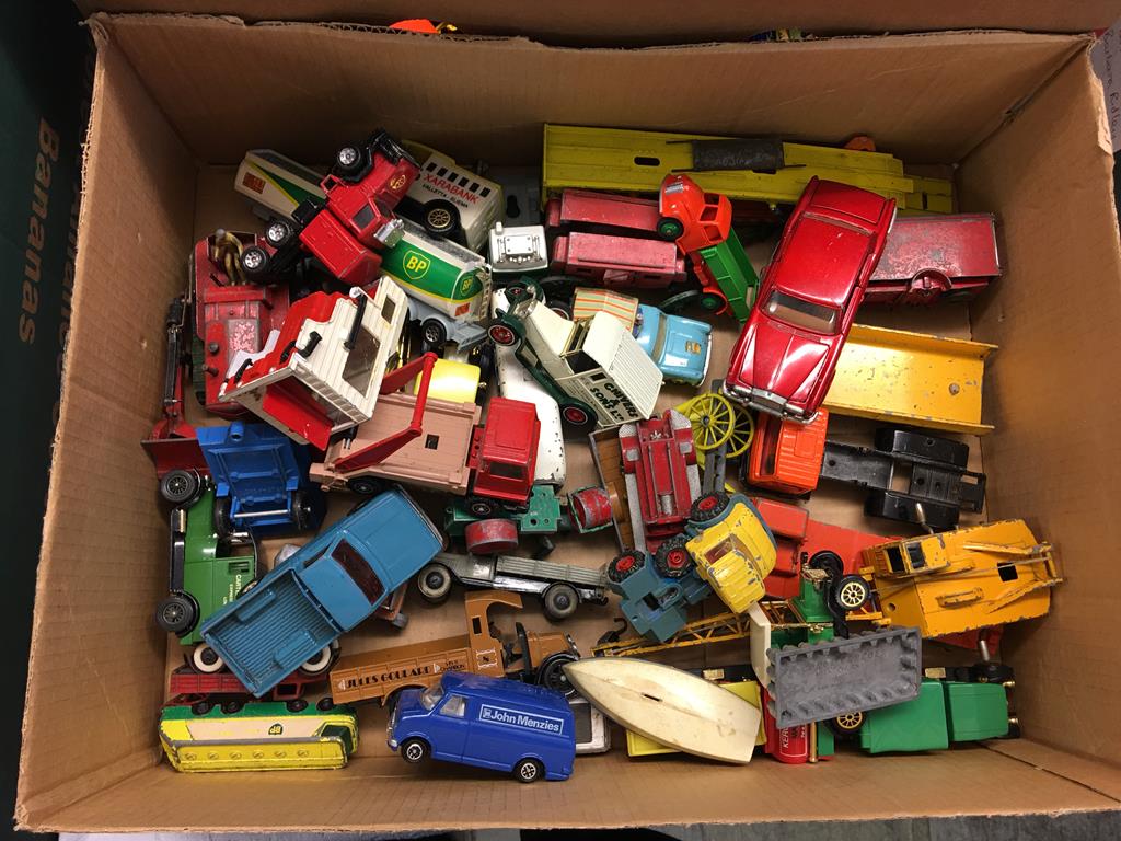 Two boxes of loose Die Cast vehicles, Matchbox, Dinky etc. - Image 3 of 4