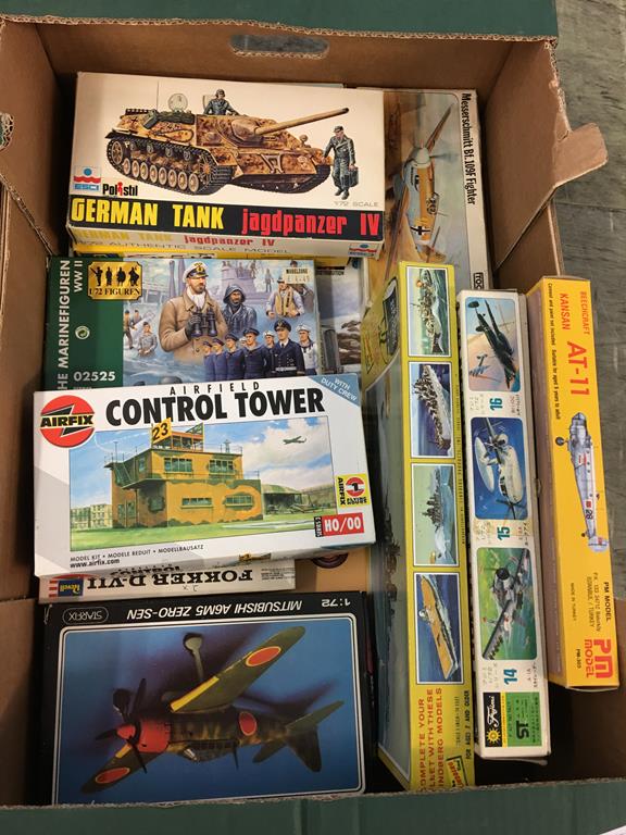 One box of model making kits, including Keel Ware American President Liner, Revell etc., boxed - Image 3 of 3