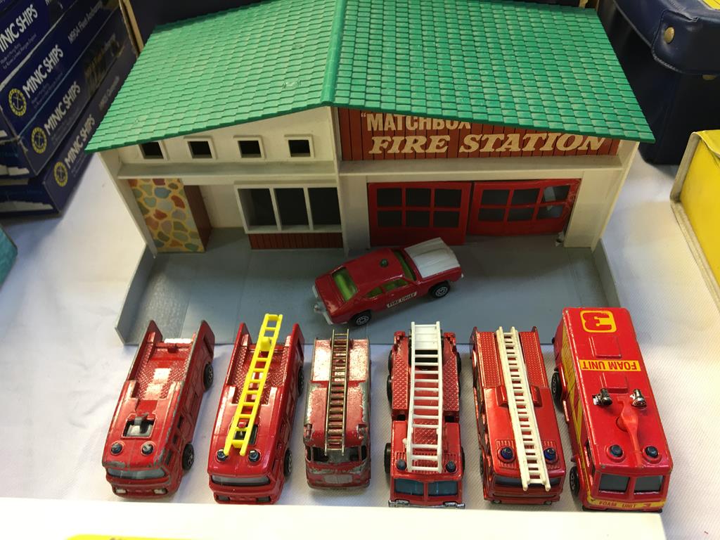 A boxed Matchbox MG-1 BP Service Station, with vehicles and accessories and a boxed Matchbox MF-1 - Image 2 of 3