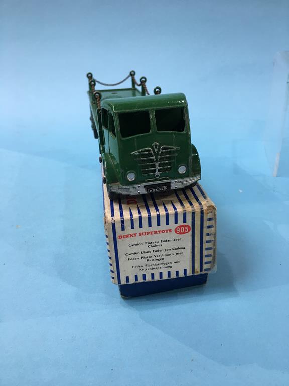 A Dinky 905 Green Foden flat truck, with chains, boxed - Image 3 of 4