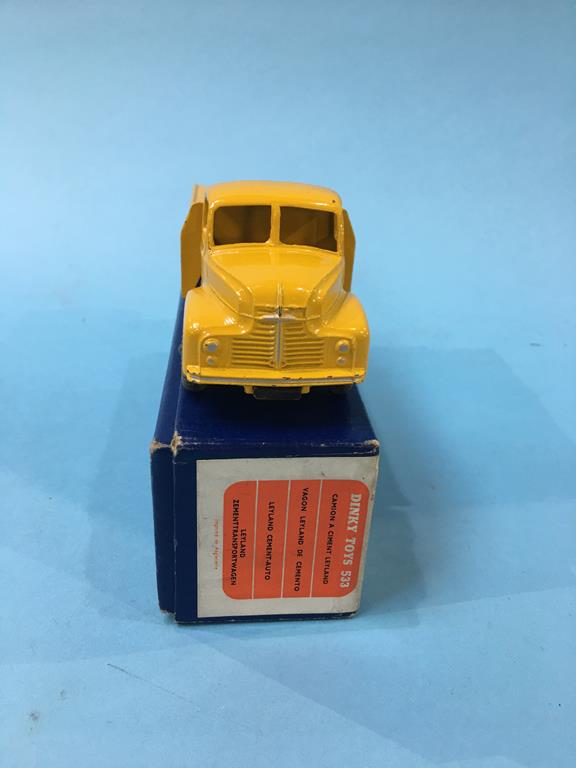 A Dinky 533 yellow Leyland cement wagon, boxed - Image 3 of 4