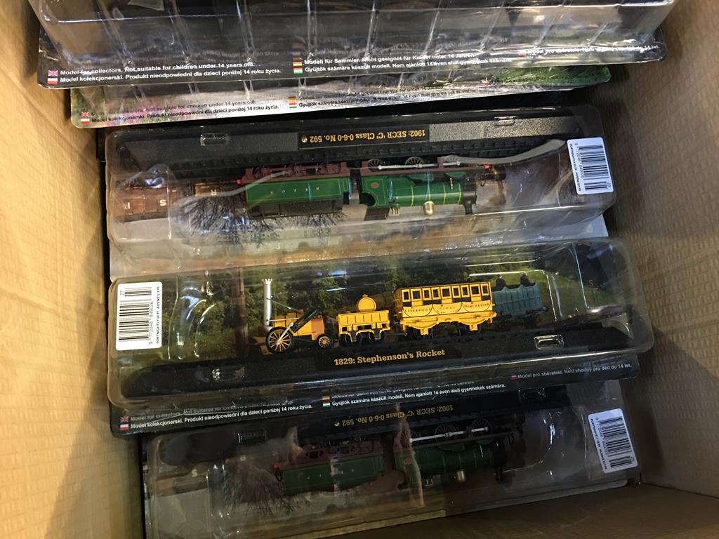 Nine boxed 'Amer Com' model trains - Image 2 of 2