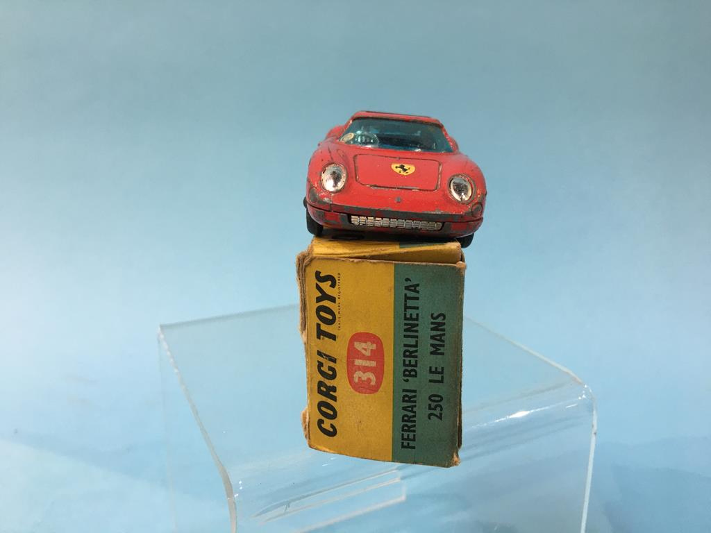 A Dinky 150 Rolls Royce Silver Wraith, a 189 Triumph Herald, a Corgi 301 Triumph T.R.Z sports car - Image 13 of 13