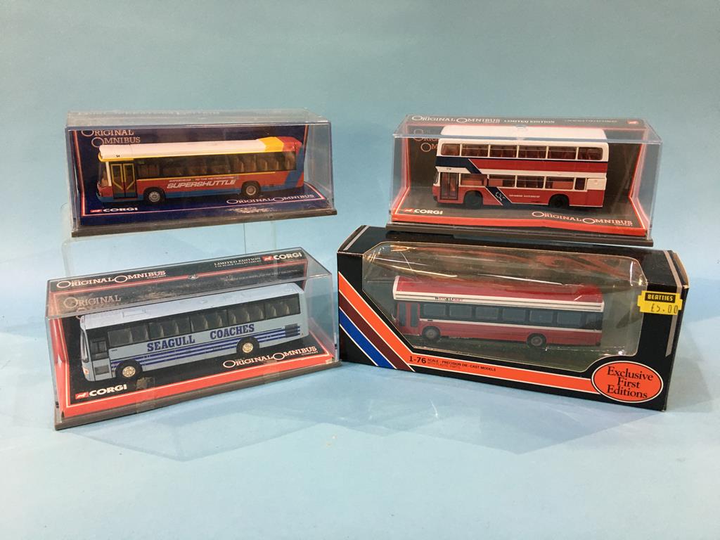 Seventeen Corgi buses, two exclusive First Edition buses and seven Matchbox models of Yesteryear Die - Image 2 of 3