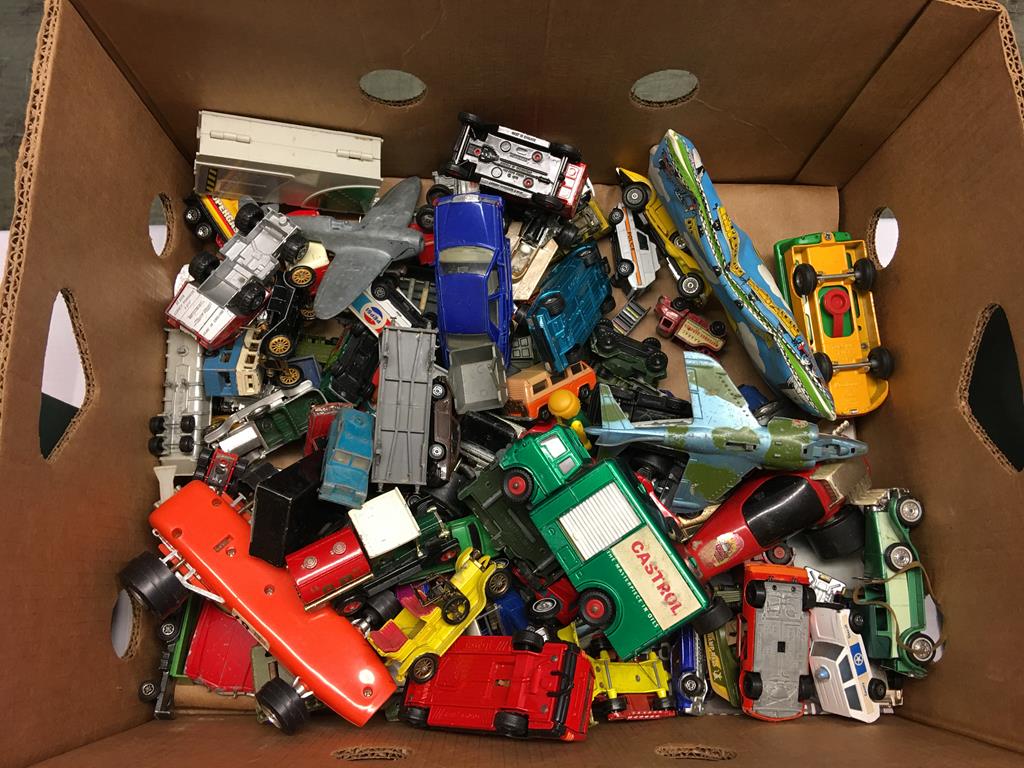 Two boxes of loose Die Cast vehicles, Matchbox, Dinky etc. - Image 2 of 4