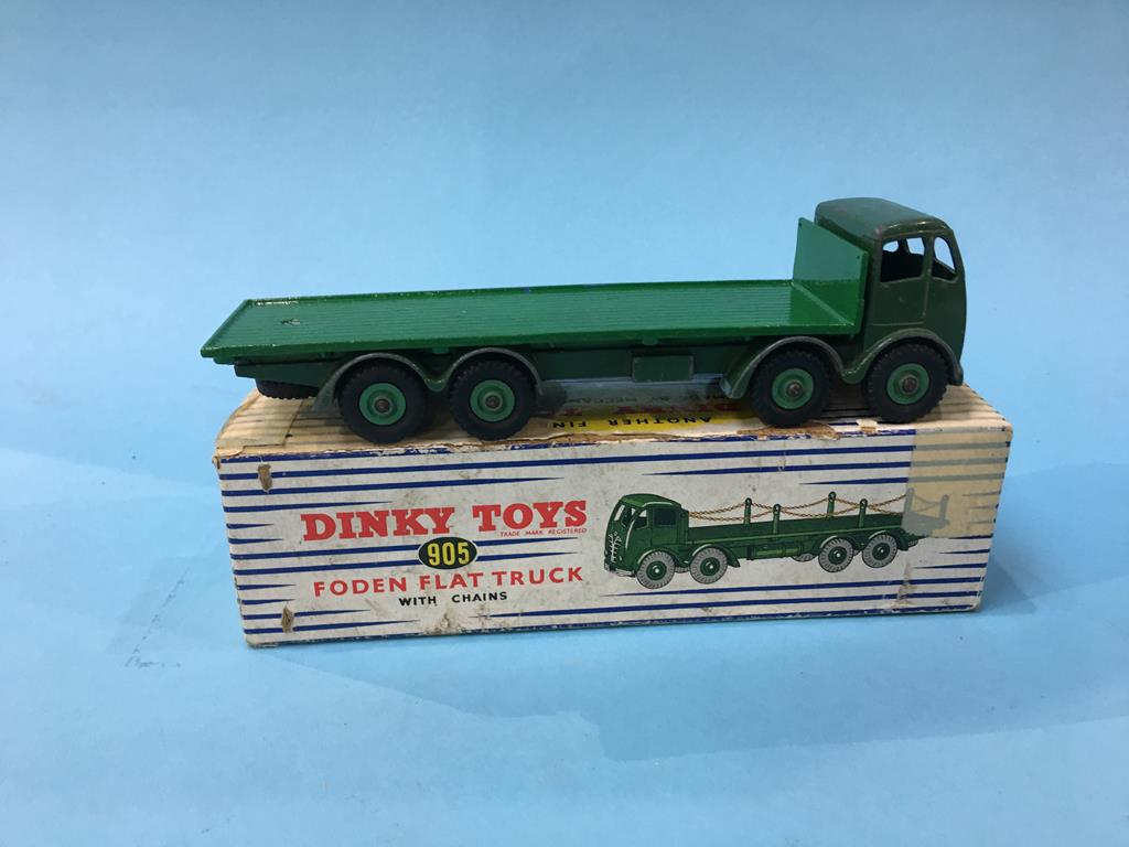 A Dinky 409 Bedford articulated lorry, a 591 Shell Chemical Limited AEC tanker and a 905 Foden - Image 10 of 13