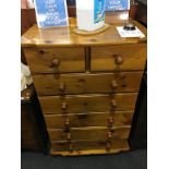 Pine chest of drawers