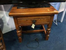 Old Charm single drawer side table