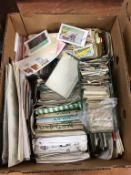 Large quantity of tea and cigarette cards
