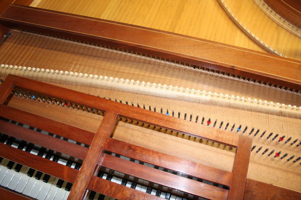 A Johannes Morley 'Londini Fecit' Harpsichord, the outer mahogany case with fruitwood stringing - Image 5 of 11