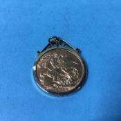 Sovereign, 1925 and mount, 9.4g total