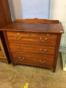 Walnut chest of drawers, 91cm wide