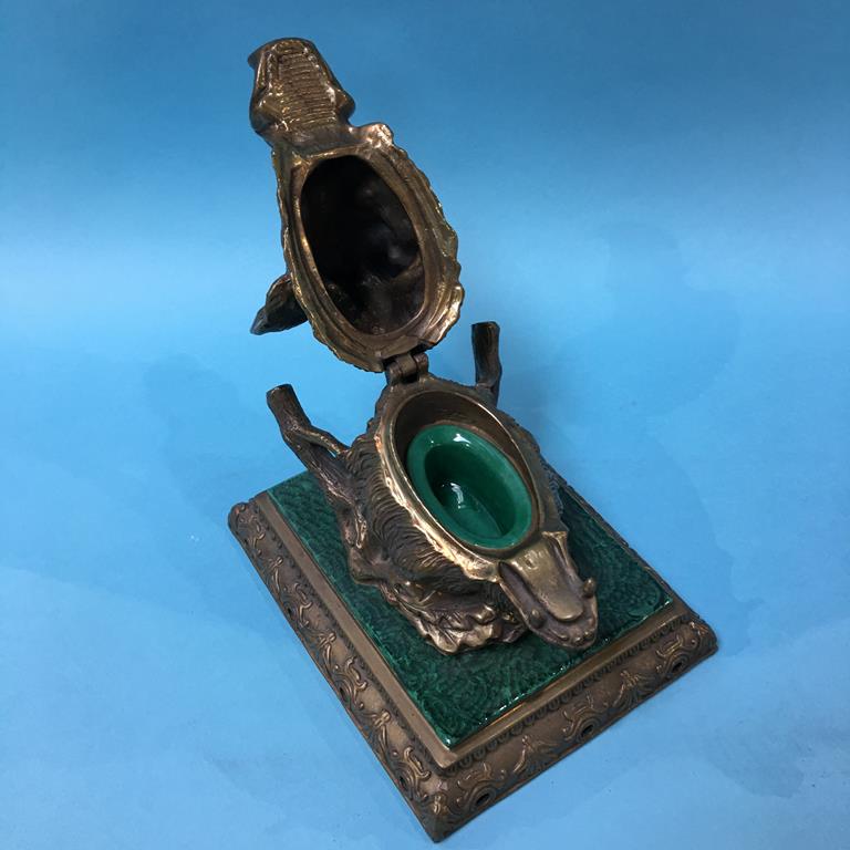 A brass inkwell, modelled as a Boars head - Image 2 of 3