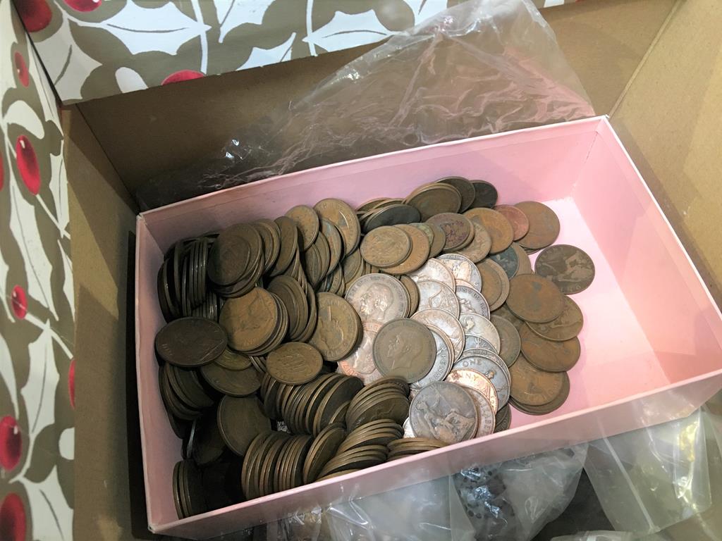 A large collection of coins - Image 2 of 7