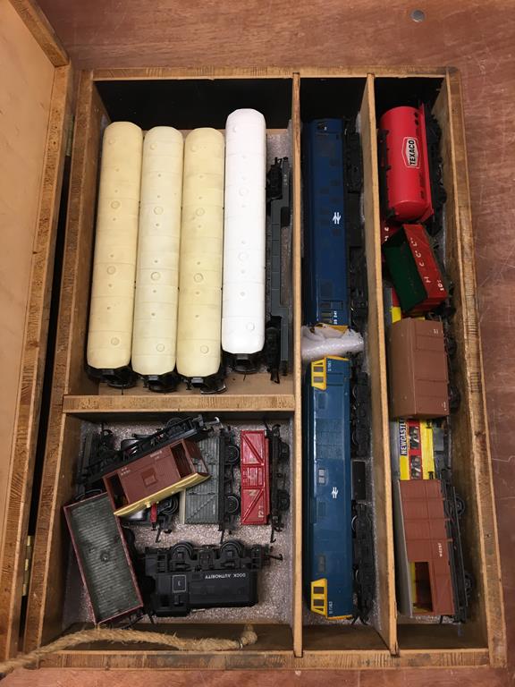 A quantity of model railway