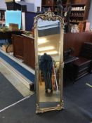 Freestanding dress mirror