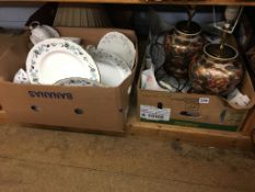 A Colclough dinner service and a pair of lamps