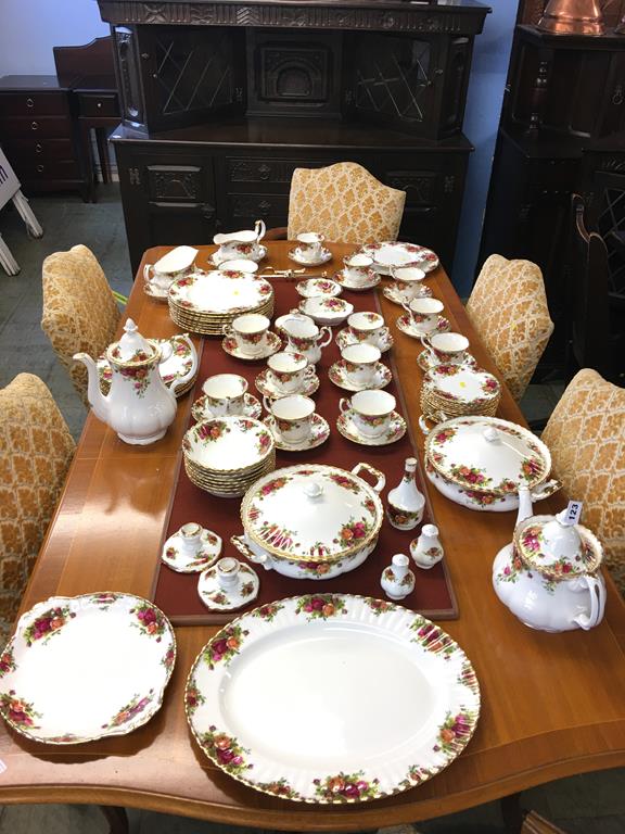 A very large quantity of Royal Albert Old Country Roses, to include dinner and tea plates, - Image 2 of 4