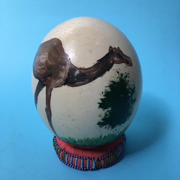 A painted ostrich egg - Image 2 of 2