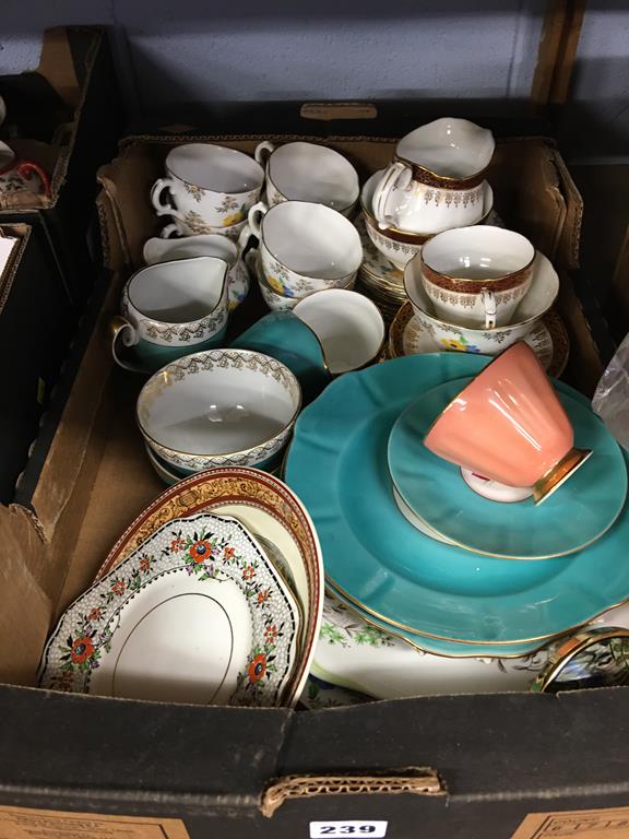 Three trays of assorted china - Image 2 of 4