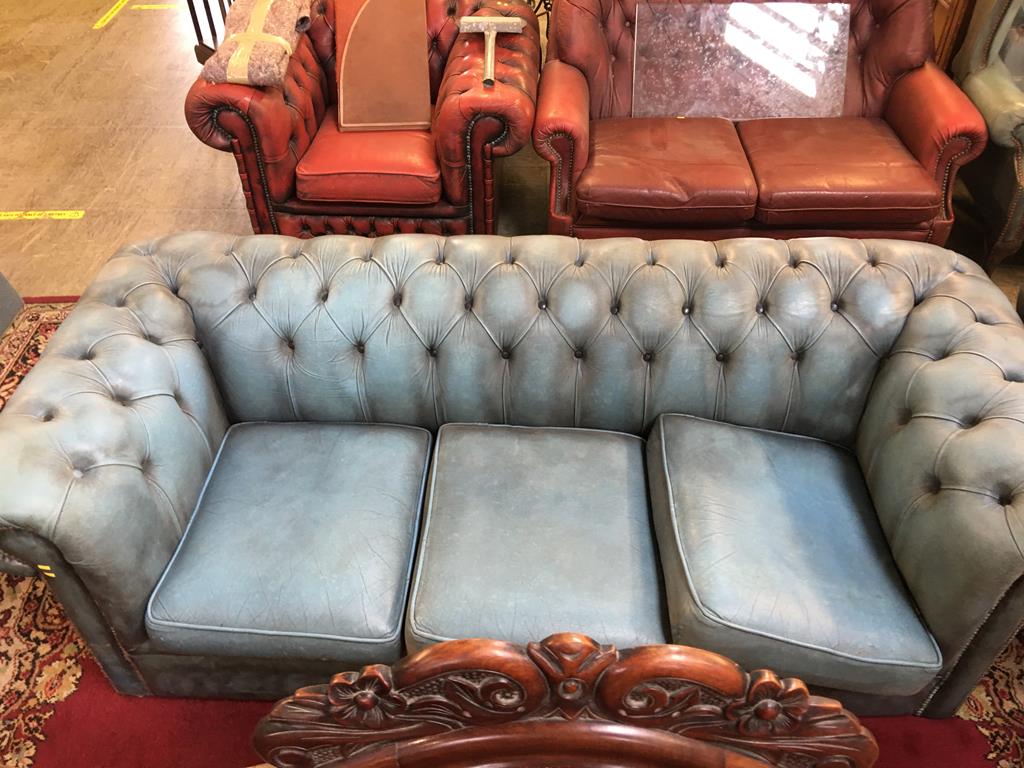 A Chesterfield blue leather three seater settee and club armchair - Image 2 of 3