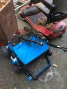 An electric lawn scarifier