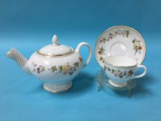 A Wedgwood 'Mirabelle' 40 piece tea service