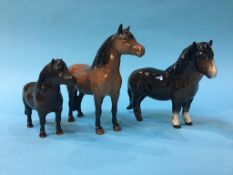 Three Beswick horses