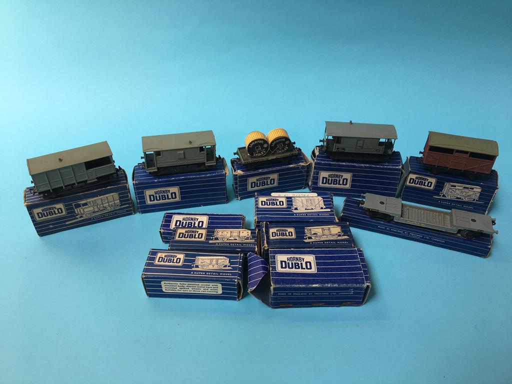 Collection of 12 boxed Hornby Dublo rolling stock