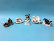 A quantity of Franklin Mint and other porcelain figures
