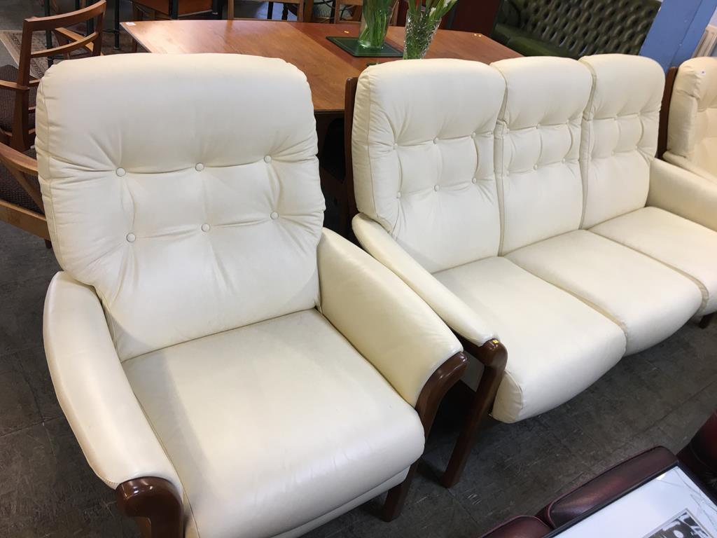 A cream leather three piece suite - Image 2 of 3