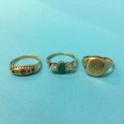 Three gold rings, all with rubbed marks, total weight 10 grams
