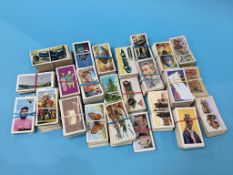 Quantity of cigarette cards