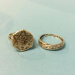 Two 9ct gold rings, 5.5g