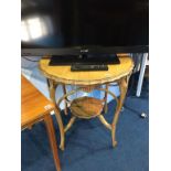 An Edwardian mahogany occasional table