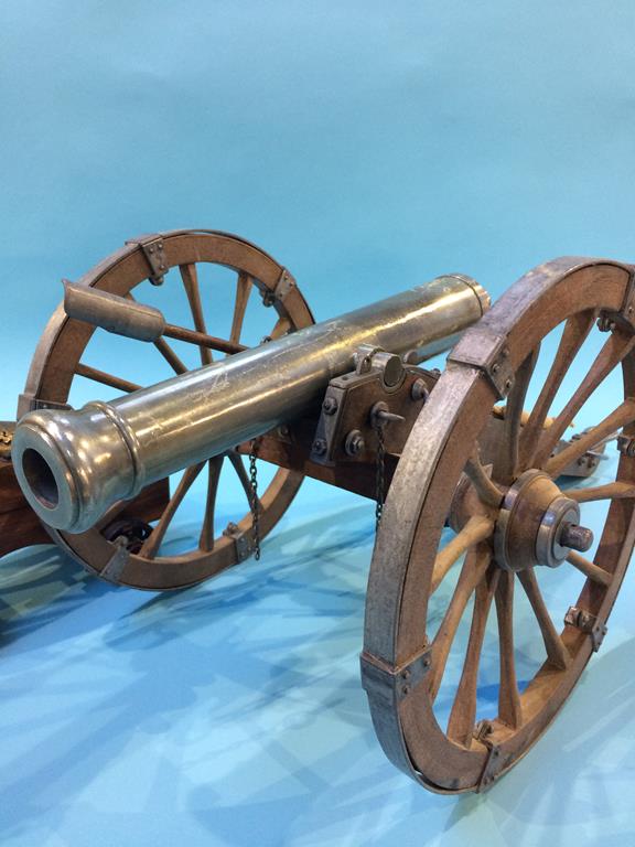 Two model canons - Image 3 of 5