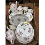 A quantity of Minton 'Marlow' tea china