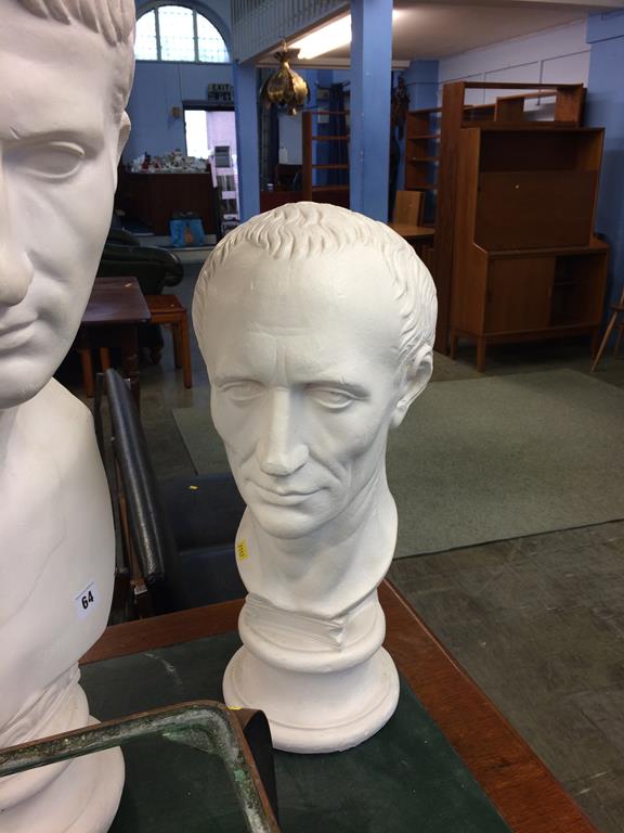 Two Roman style plaster busts - Bild 2 aus 2