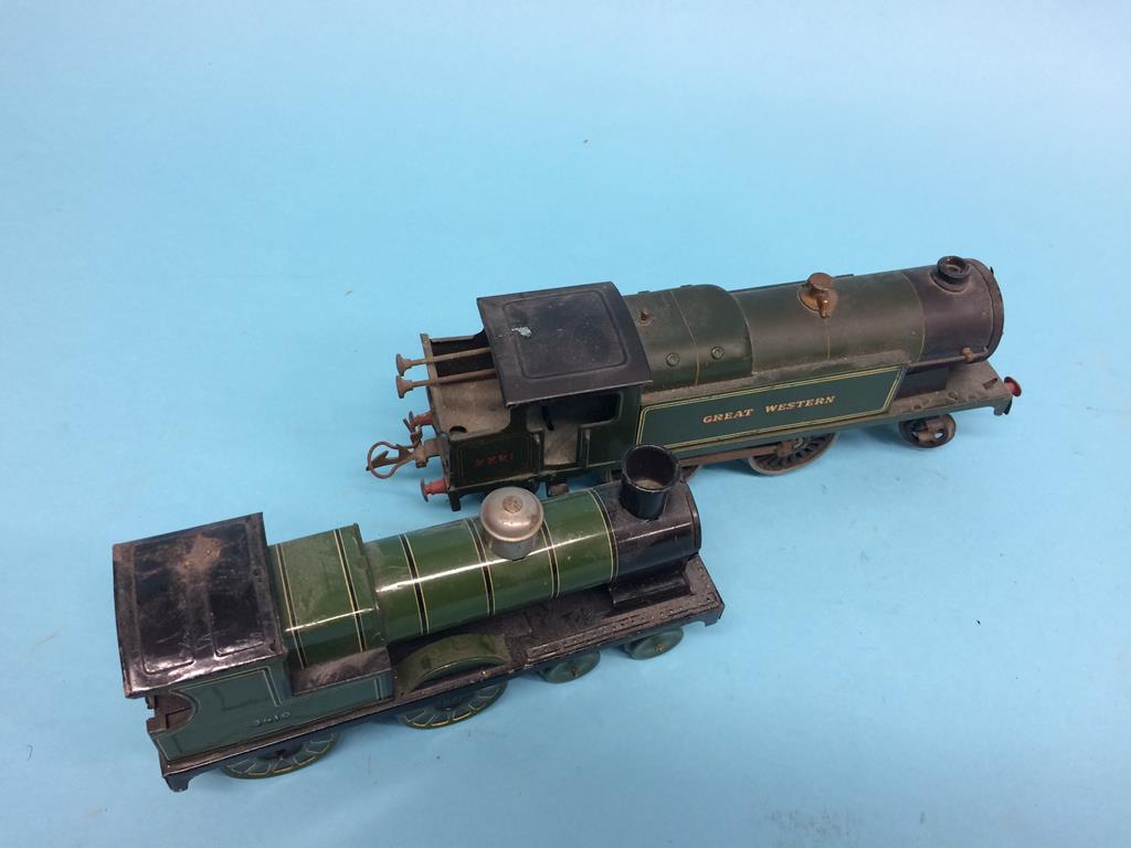 A small clockwork locomotive, stamped G.B., number 3410, with green livery and a clockwork Hornby - Image 2 of 5