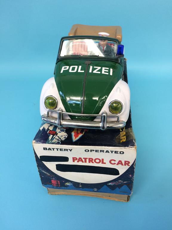 A battery operated 'Polizei' VW patrol car (boxed) - Image 3 of 8